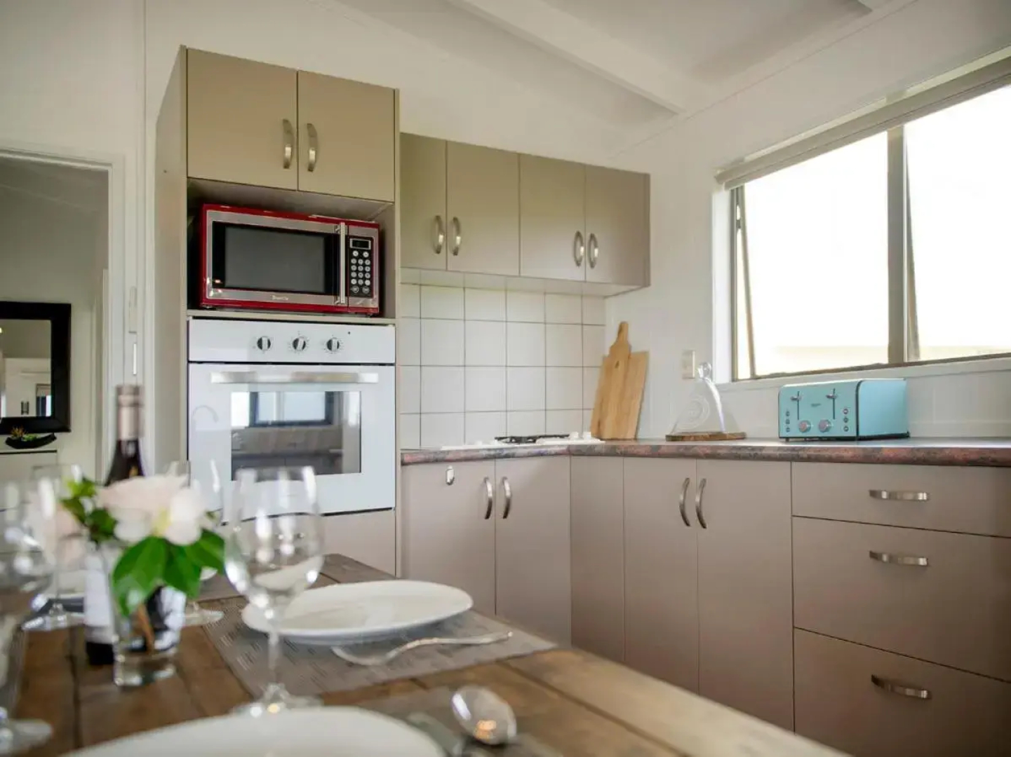 Beachside Beauty - Kuaotunu Holiday Home