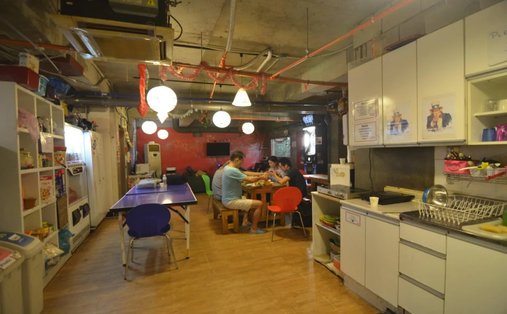 Kimchee Sinchon Guesthouse - Hostel