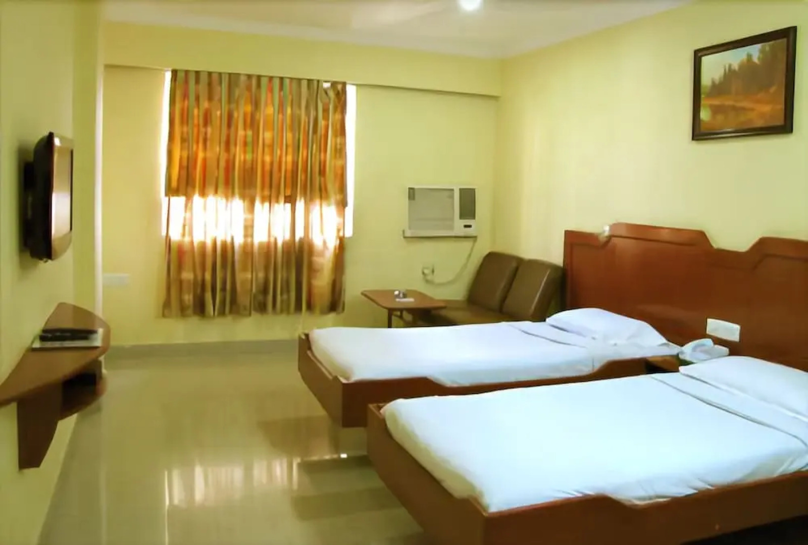 Hotel Pratap Plaza