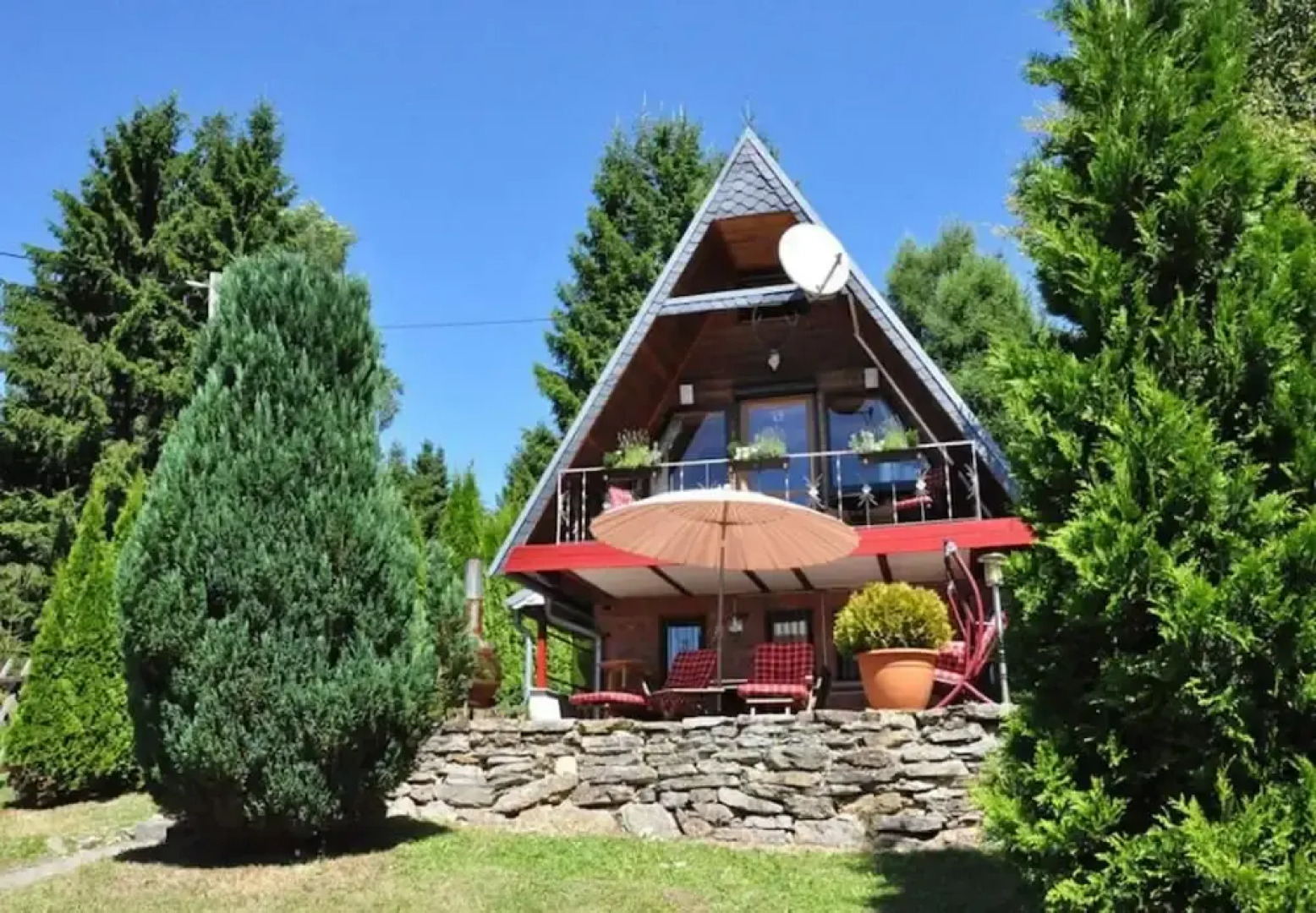 Cozy Forest Hideaway in Suhl