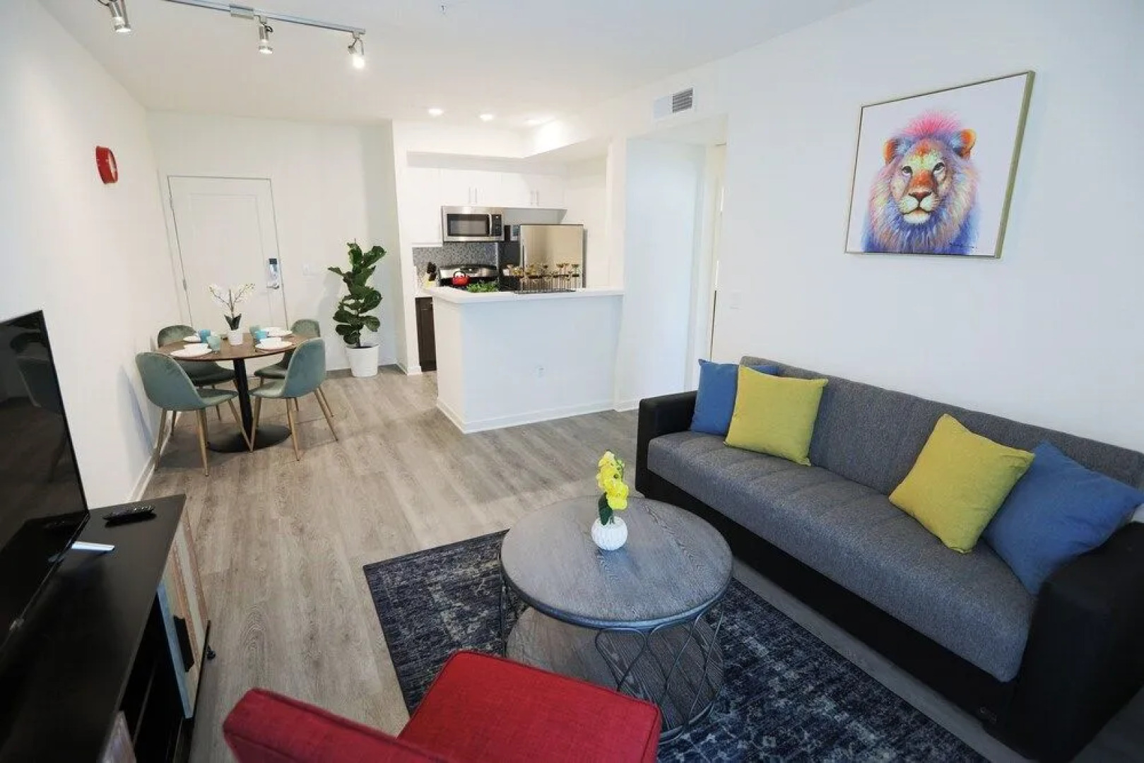 Hollywood Landmark Residences