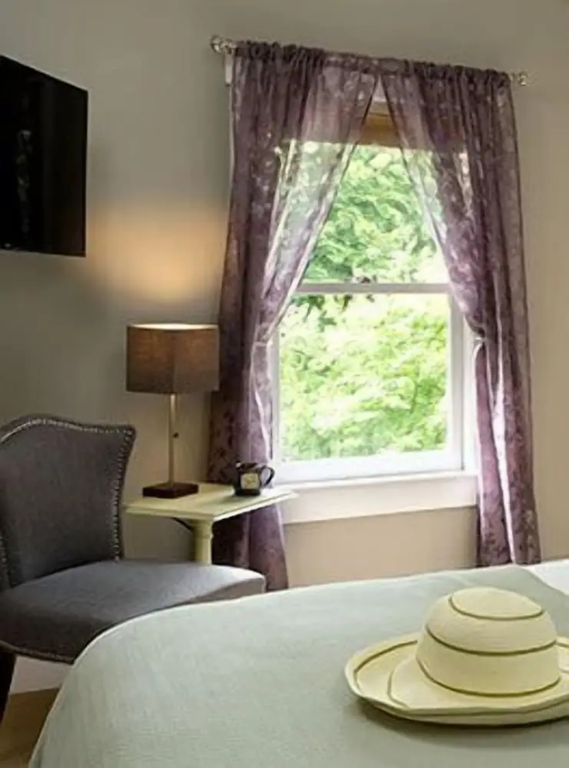Squam Lake Inn