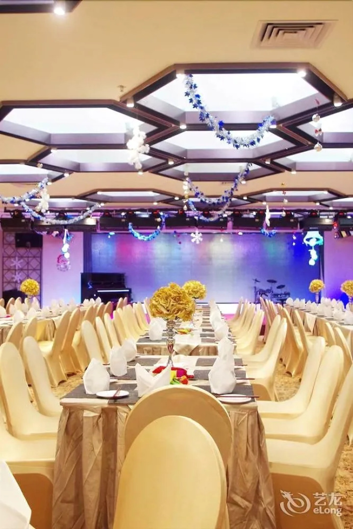 Jiayuan Century Hotel