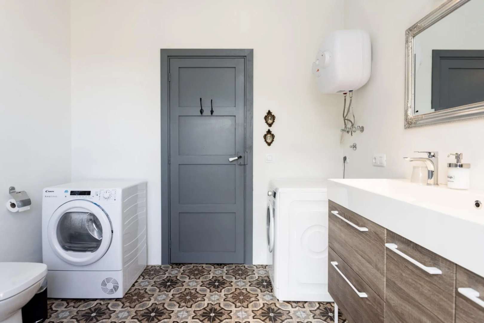 Home2Book Stunning Design House Arafo