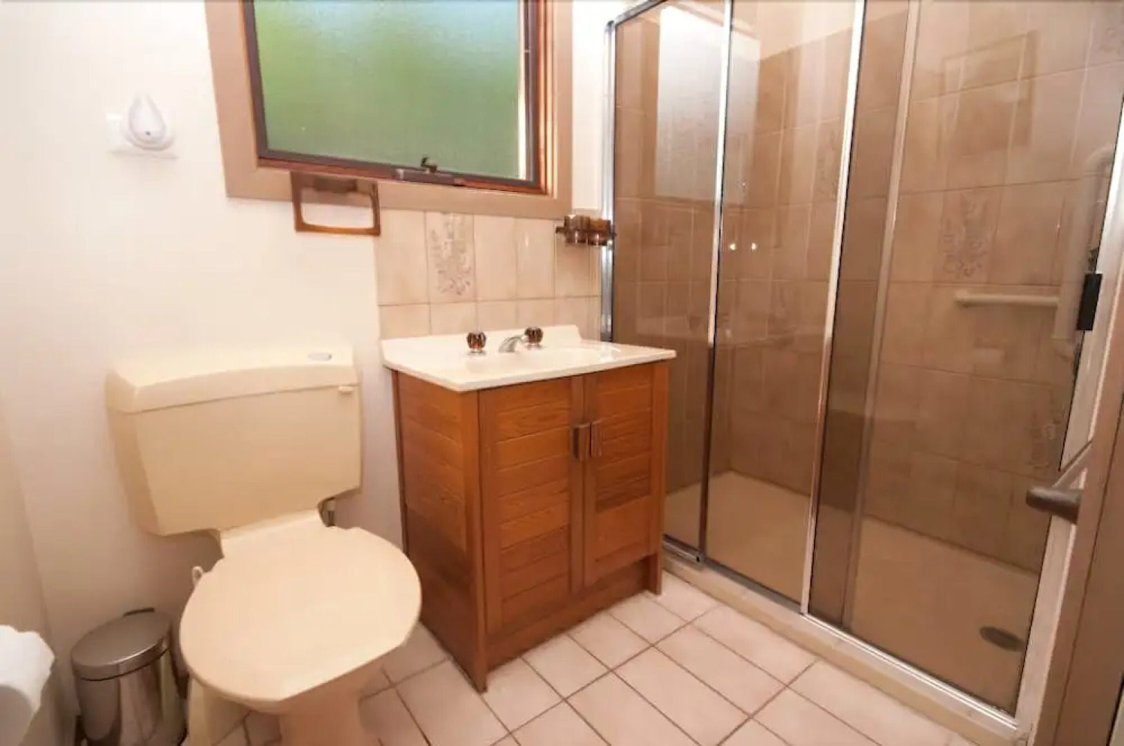 Eastwind on Chinamans Creek