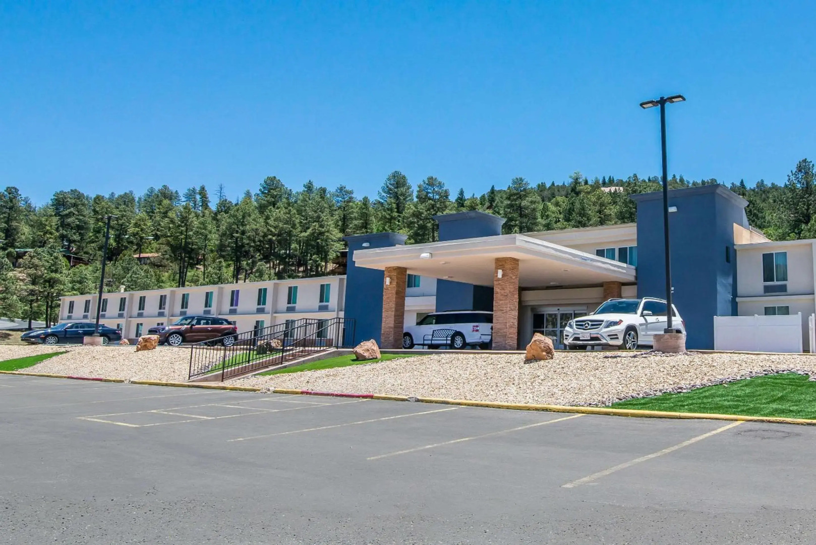 Elevate Hotel at Sierra Blanca Ruidoso, an Ascend Collection Hotel