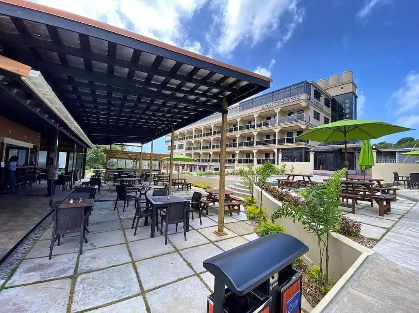 Myah's Luxury Suites Hotel