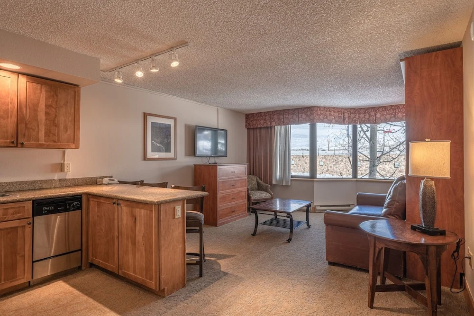 Grand Lodge 1-Bedroom Condo with 3 Queens & Close to Everything 1 Condo - No Cleaning Fee! by RedAwning