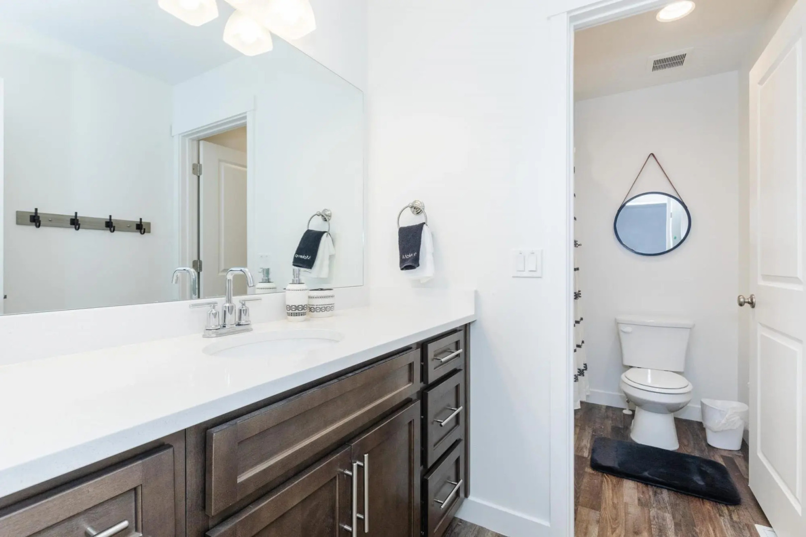 Family Friendly / Ping Pong / Trailer Parking / EV