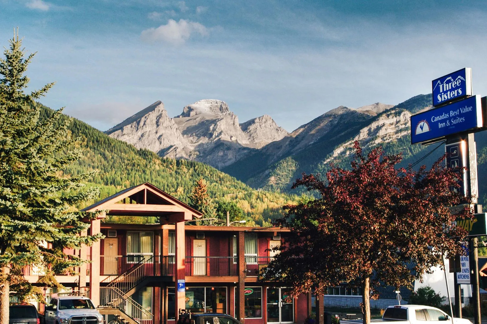 Canadas Best Value Inn and Suites Fernie