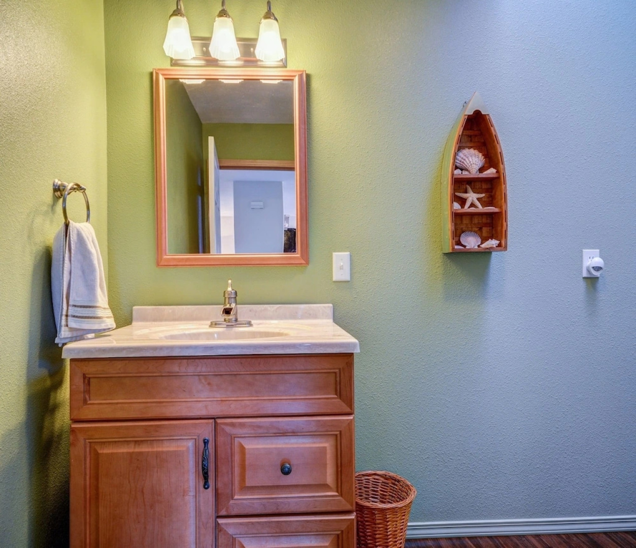 Coupeville  By Admiralty Bay 3 Bedroom Home