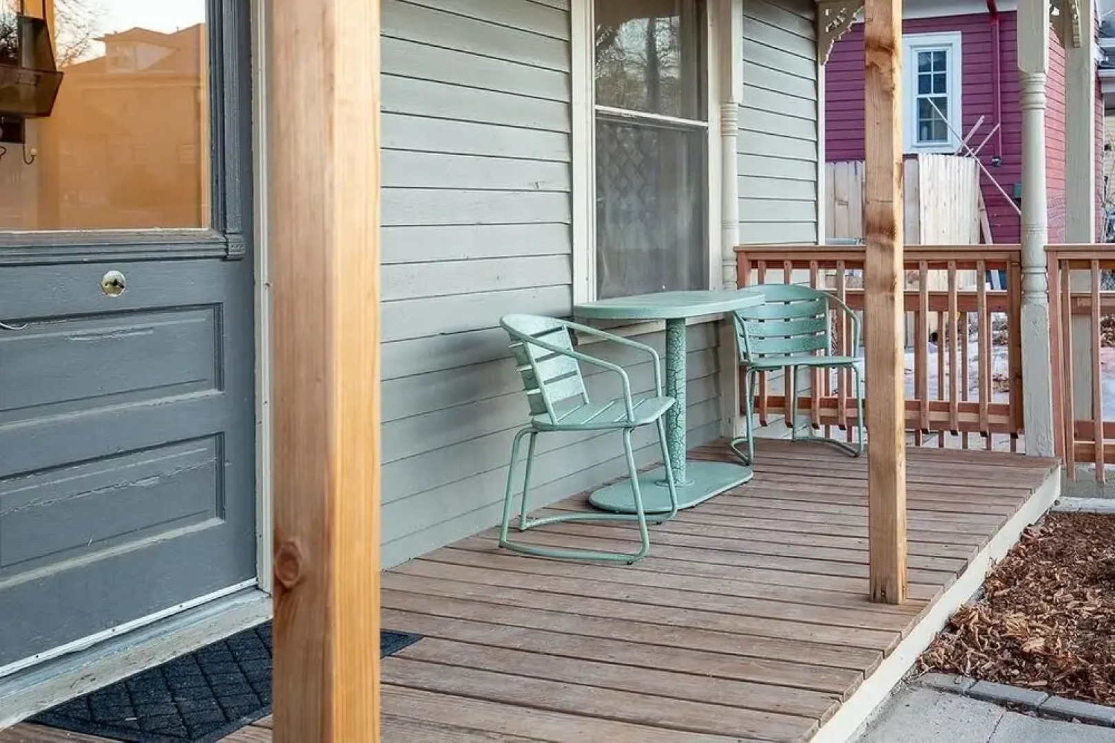 Couple’s Getaway | Walk to UNC |FREE Cruiser Bikes