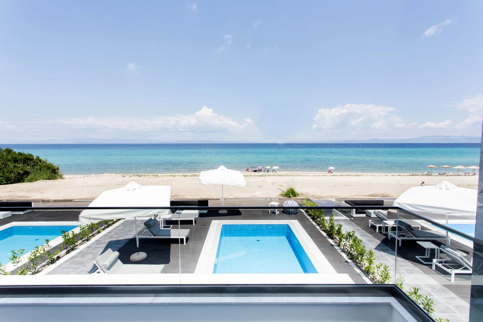 Crystal villas & suites