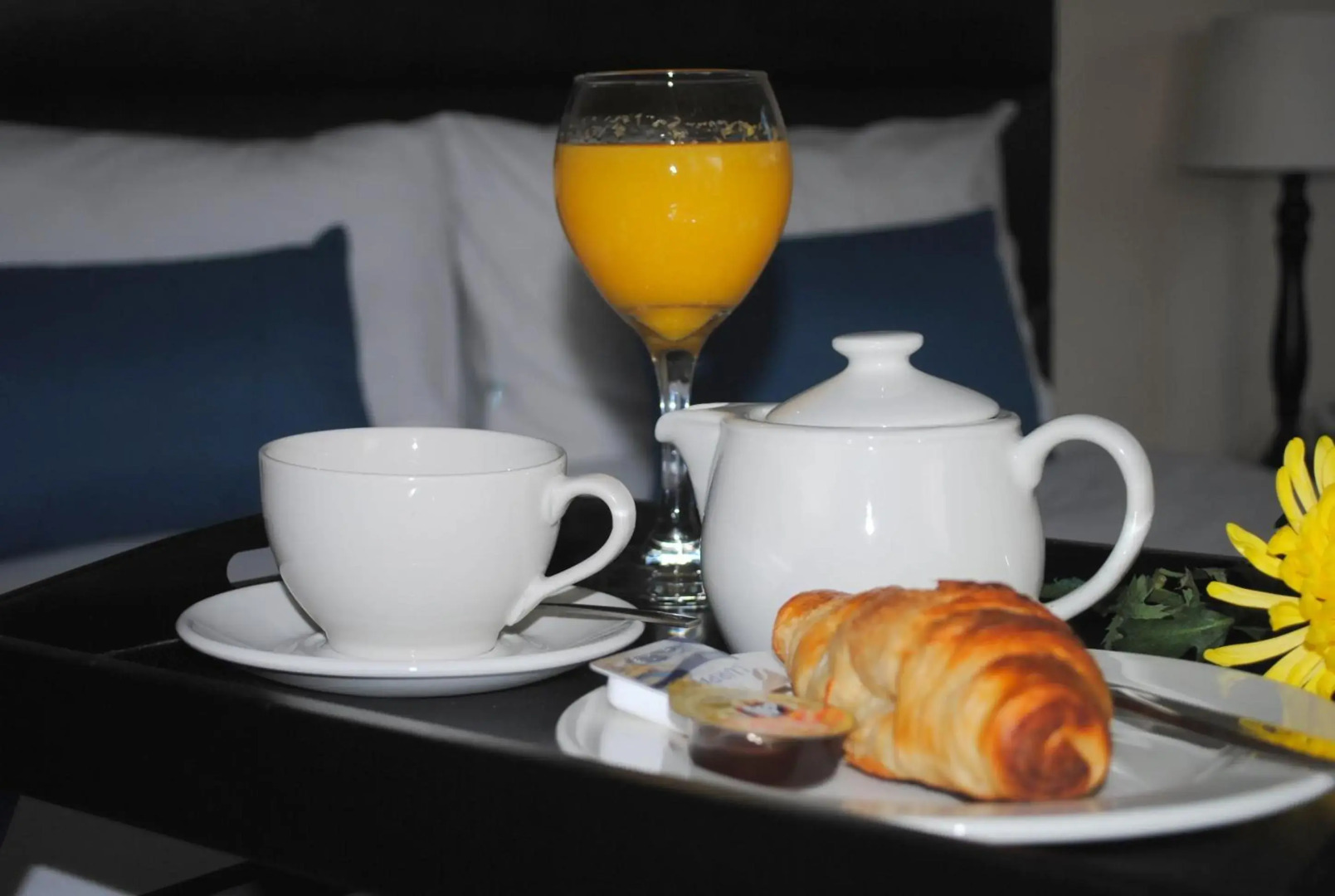 6 on Morris Guest Lodge