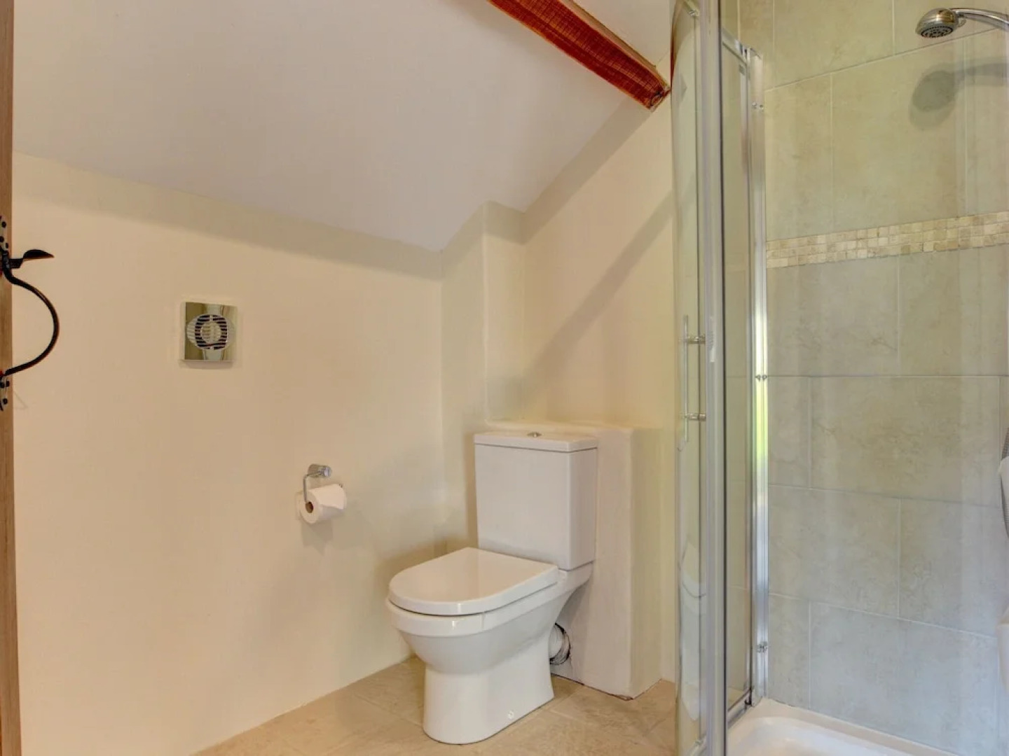 Lovely Apartment in Converted, Stone Barn Located in Tiverton