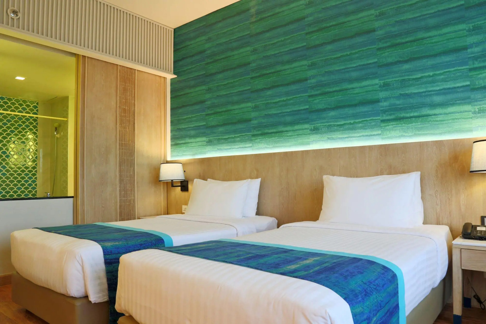 The Royal Paradise Hotel & Spa