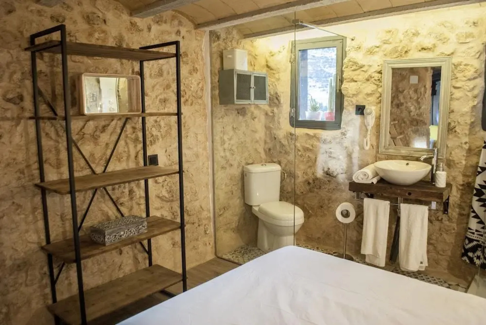 XUQ Grupo de Alojamiento Turístico