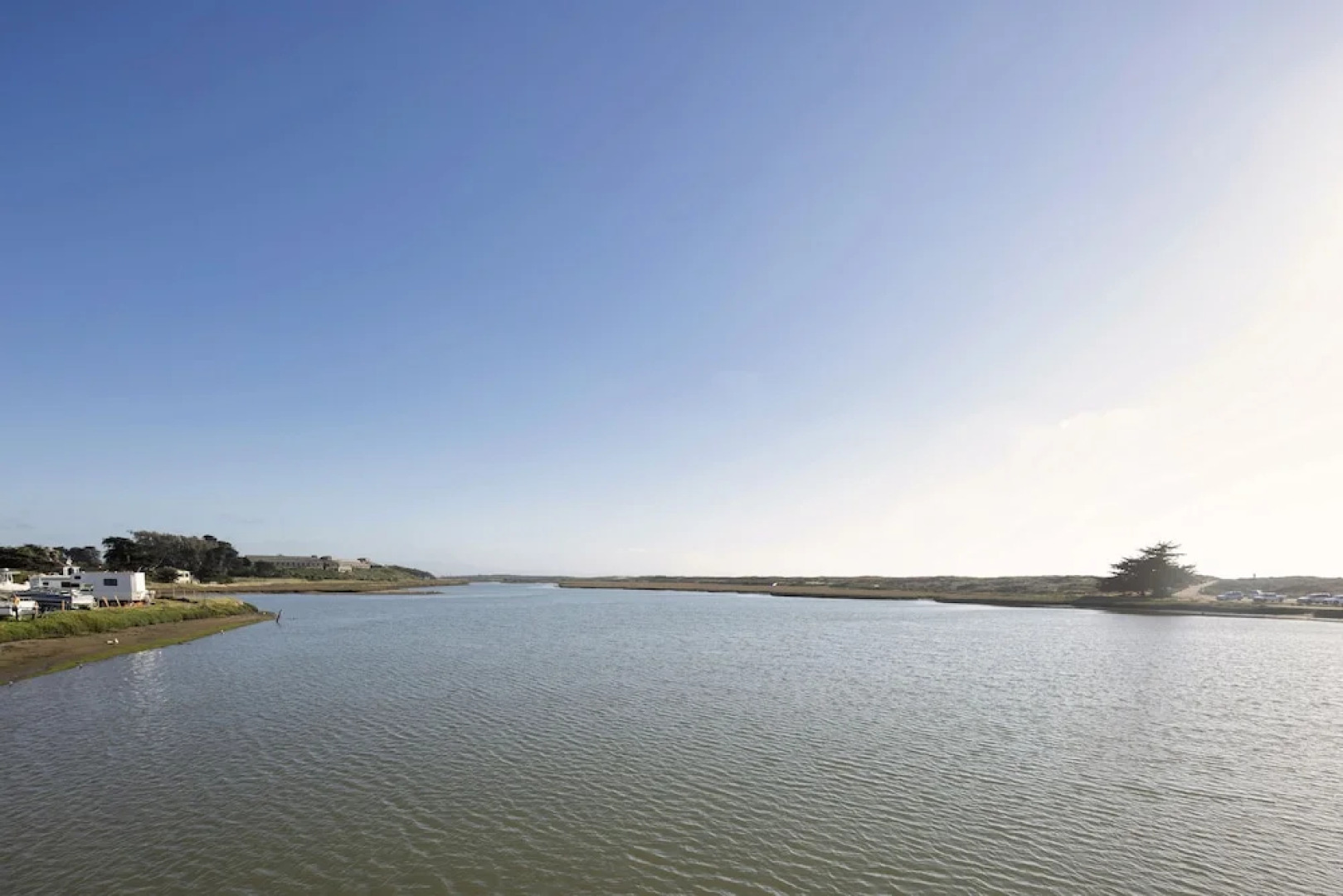 Inn At Moss Landing Point