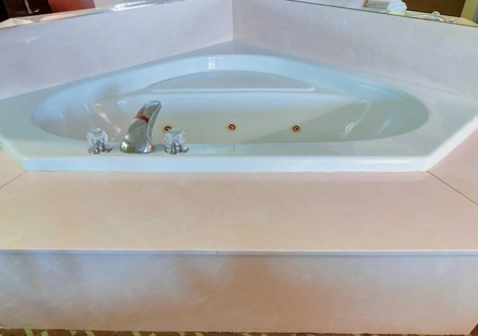 Quality Inn & Suites Pine Bluff