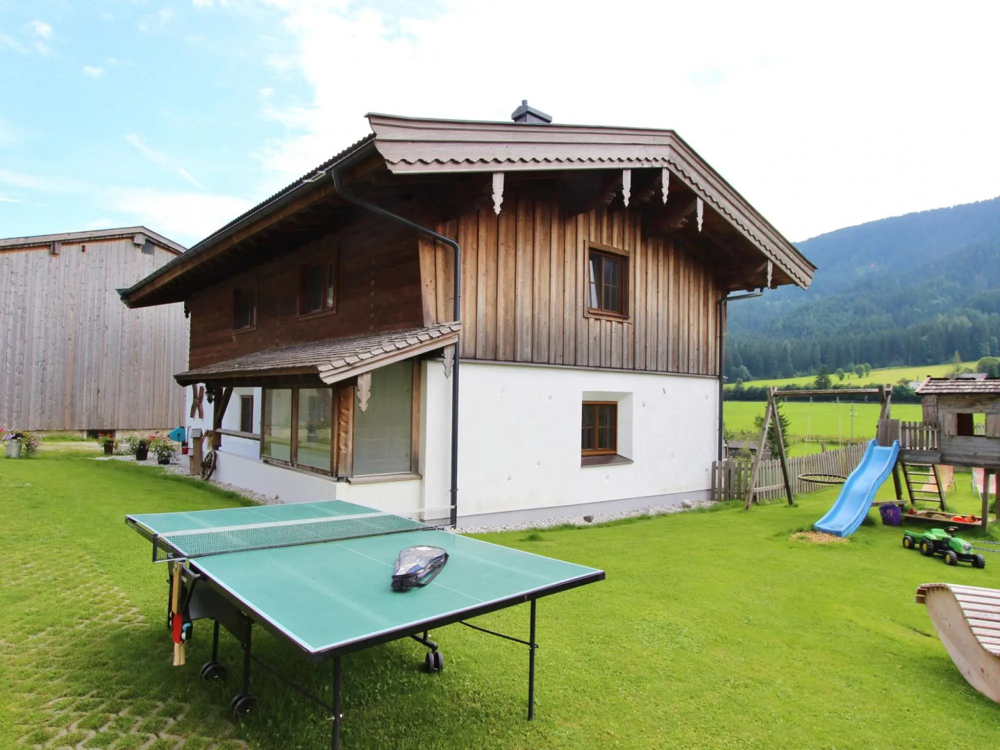 Apartment Leogang Near Ski Slopes