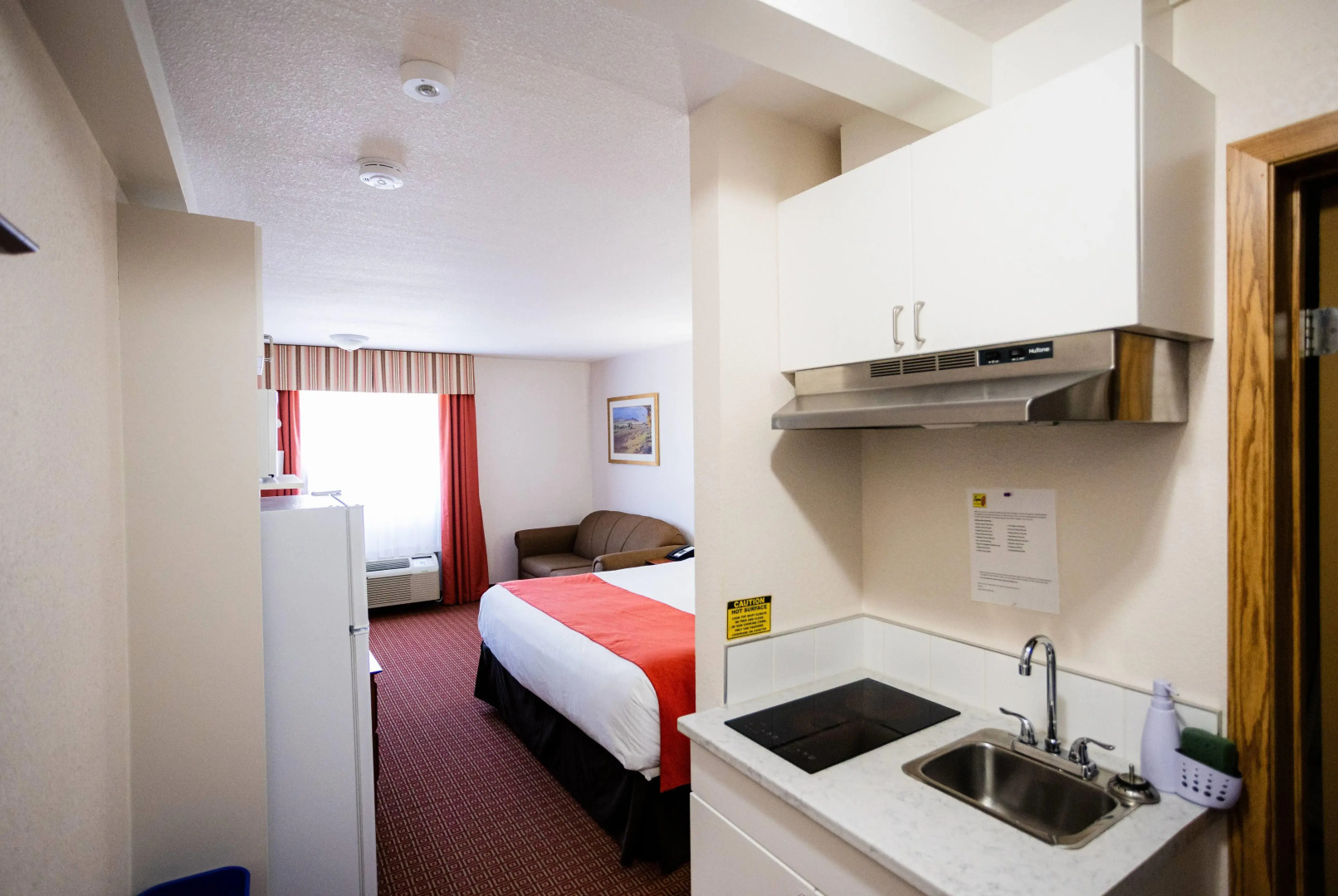 Super 8 by Wyndham Drayton Valley