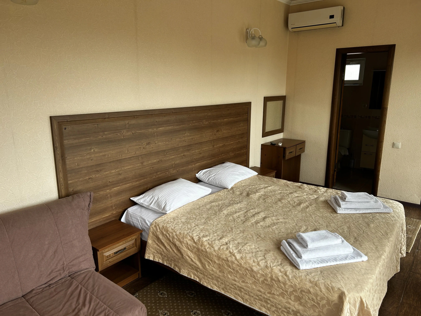 Айсберг (Геленджик)