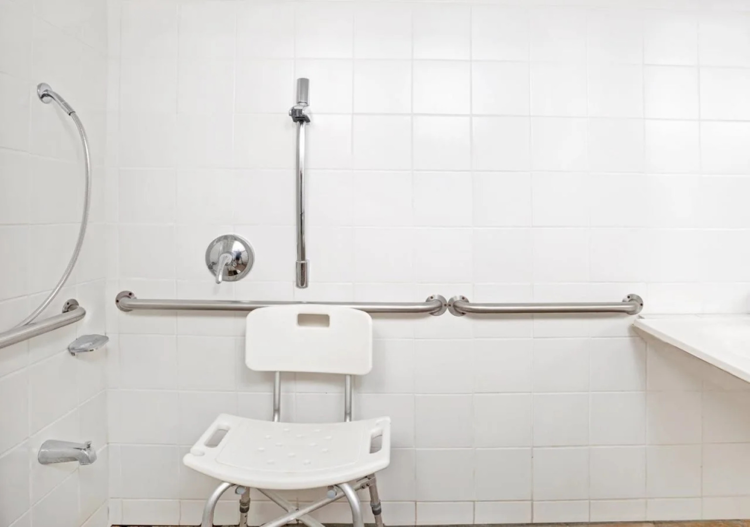 Howard Johnson Express Inn - Claremont