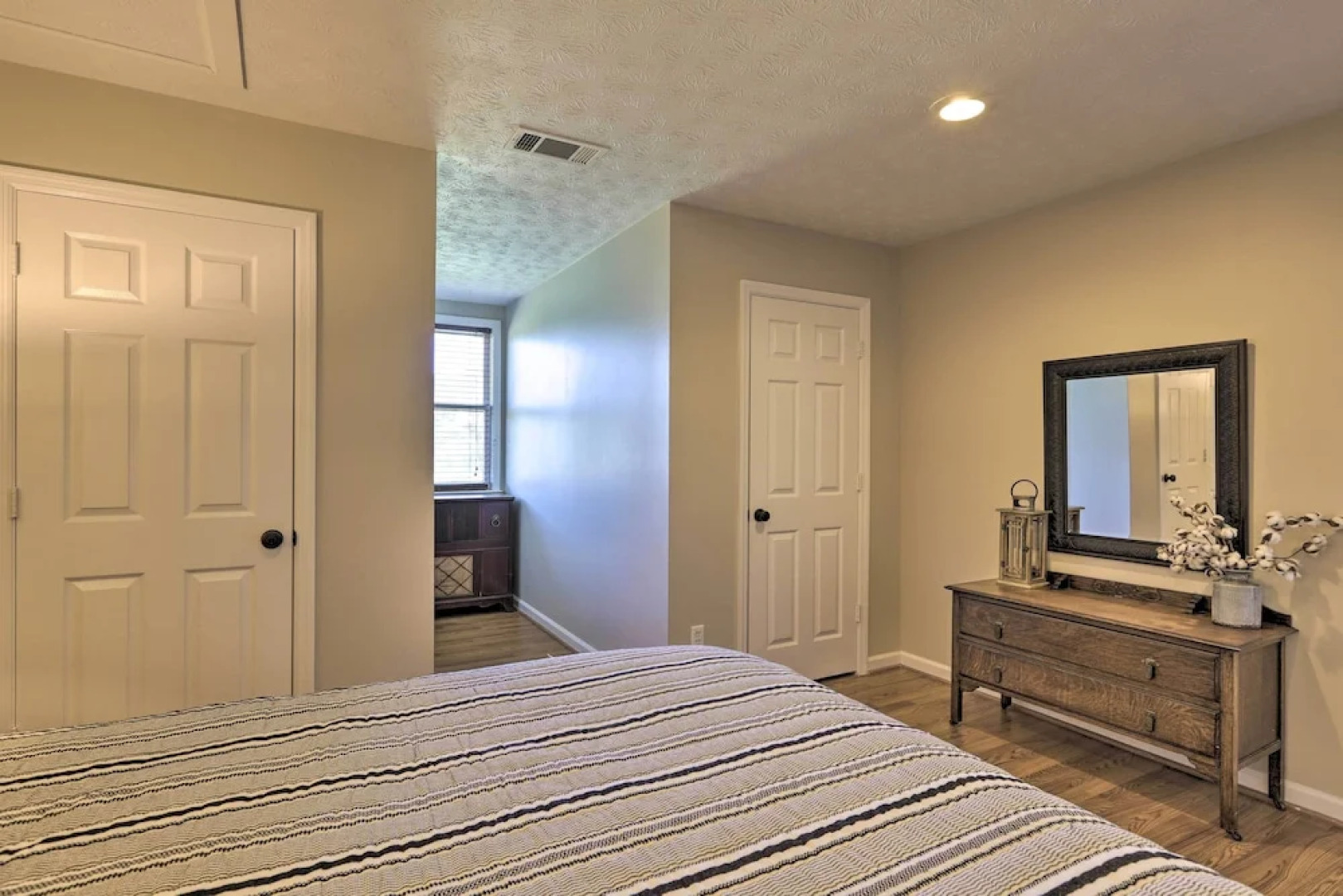 Pine Mountain Valley House w/ Pool & Grill!