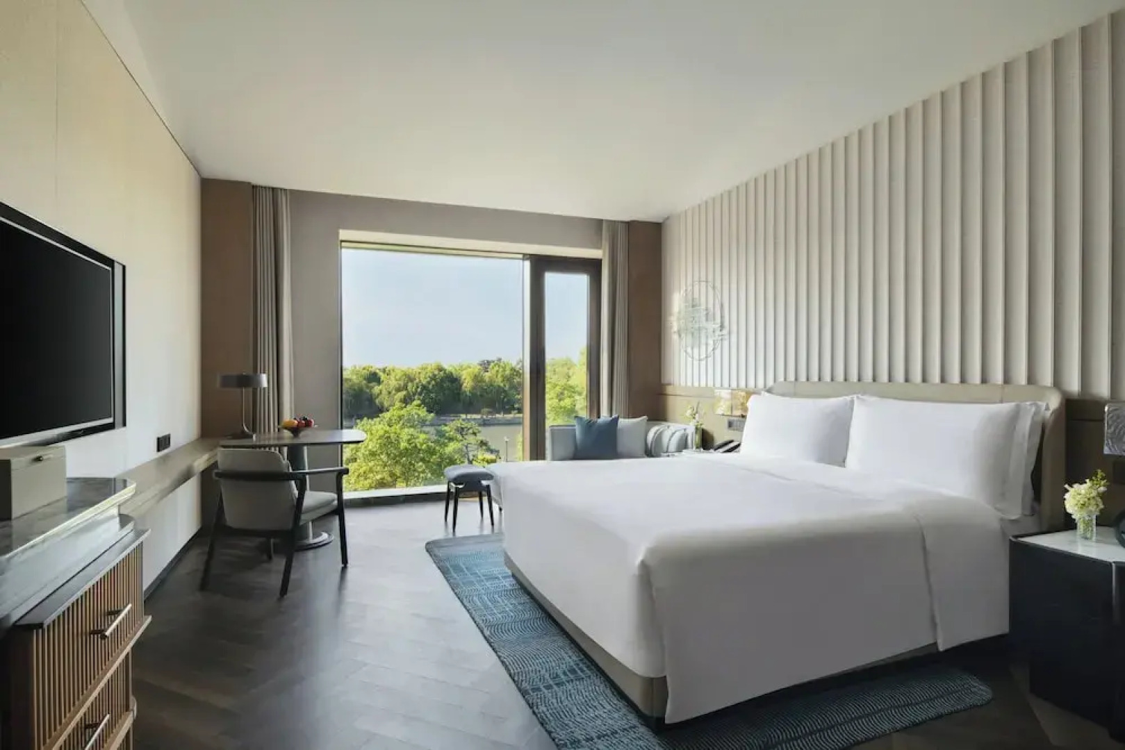 Intercontinental Xiangyang by IHG