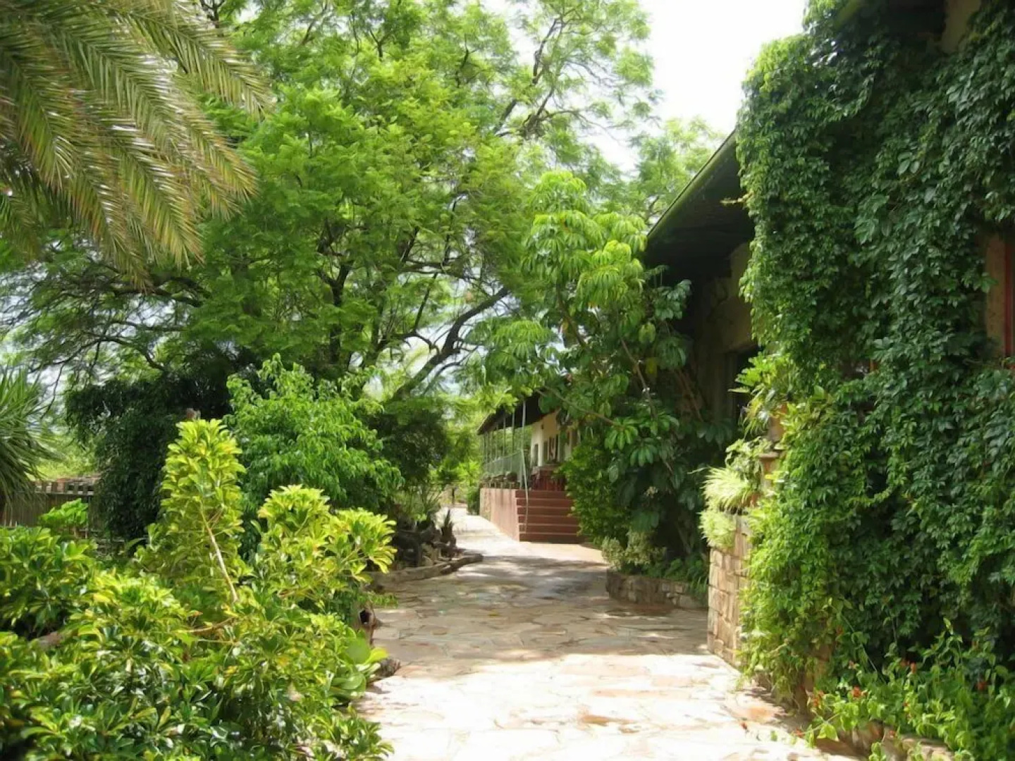 Toko Kamanjab Lodge & Safari