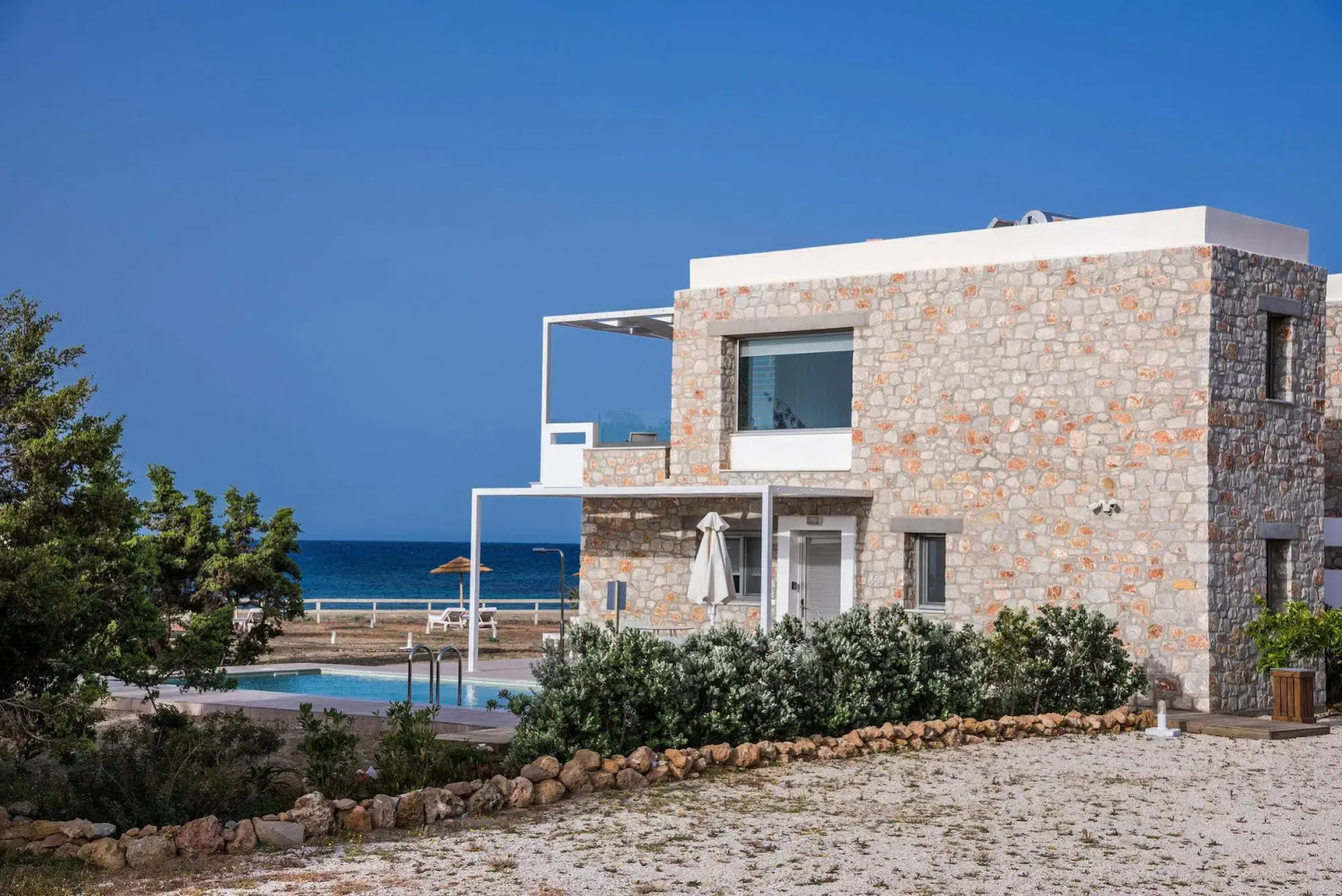 Cedar Bay Beachside Villas