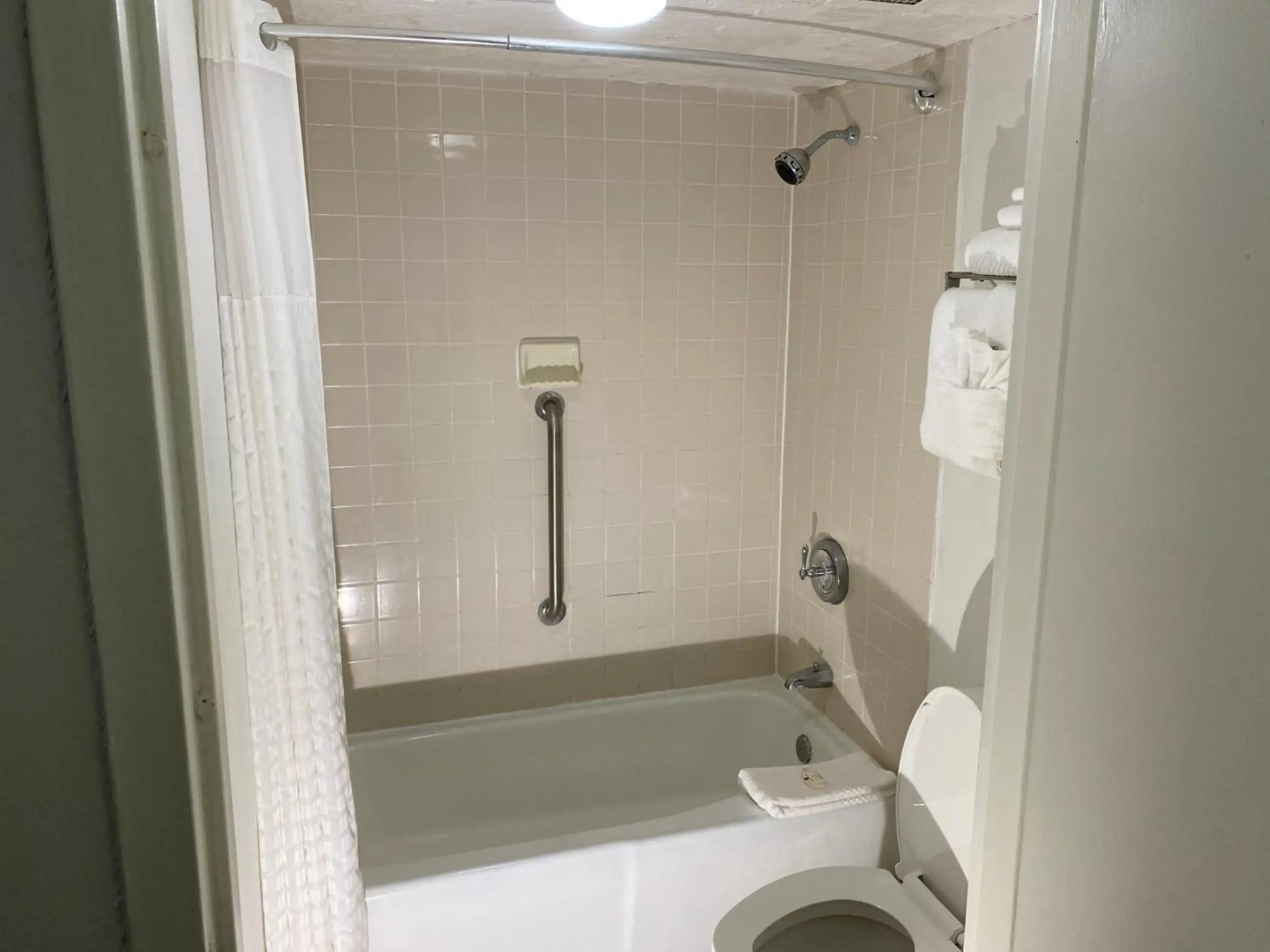 Quality Inn & Suites St Augustine Beach Area