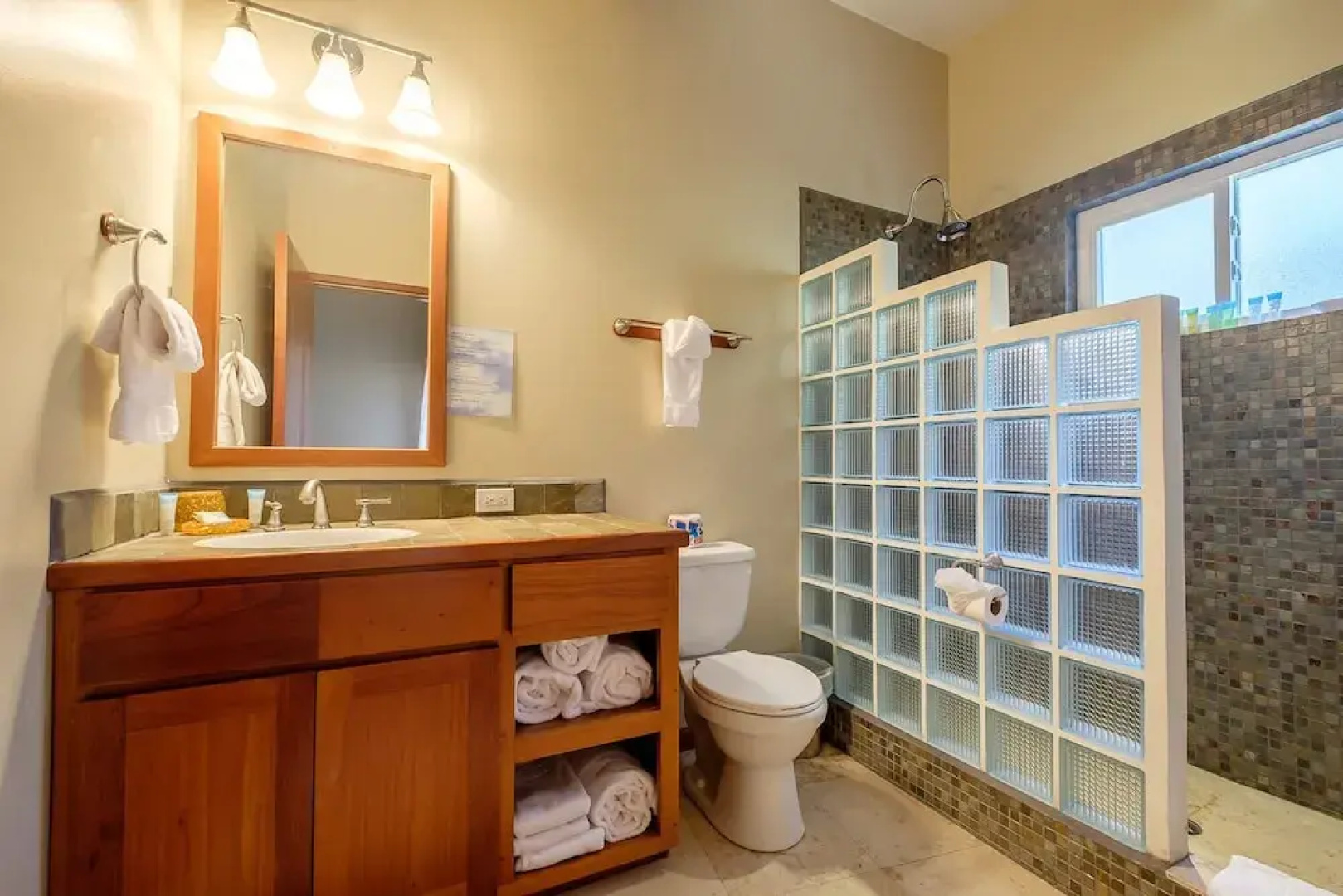 Indigo Belize 1A 3 Bedroom Condo by RedAwning