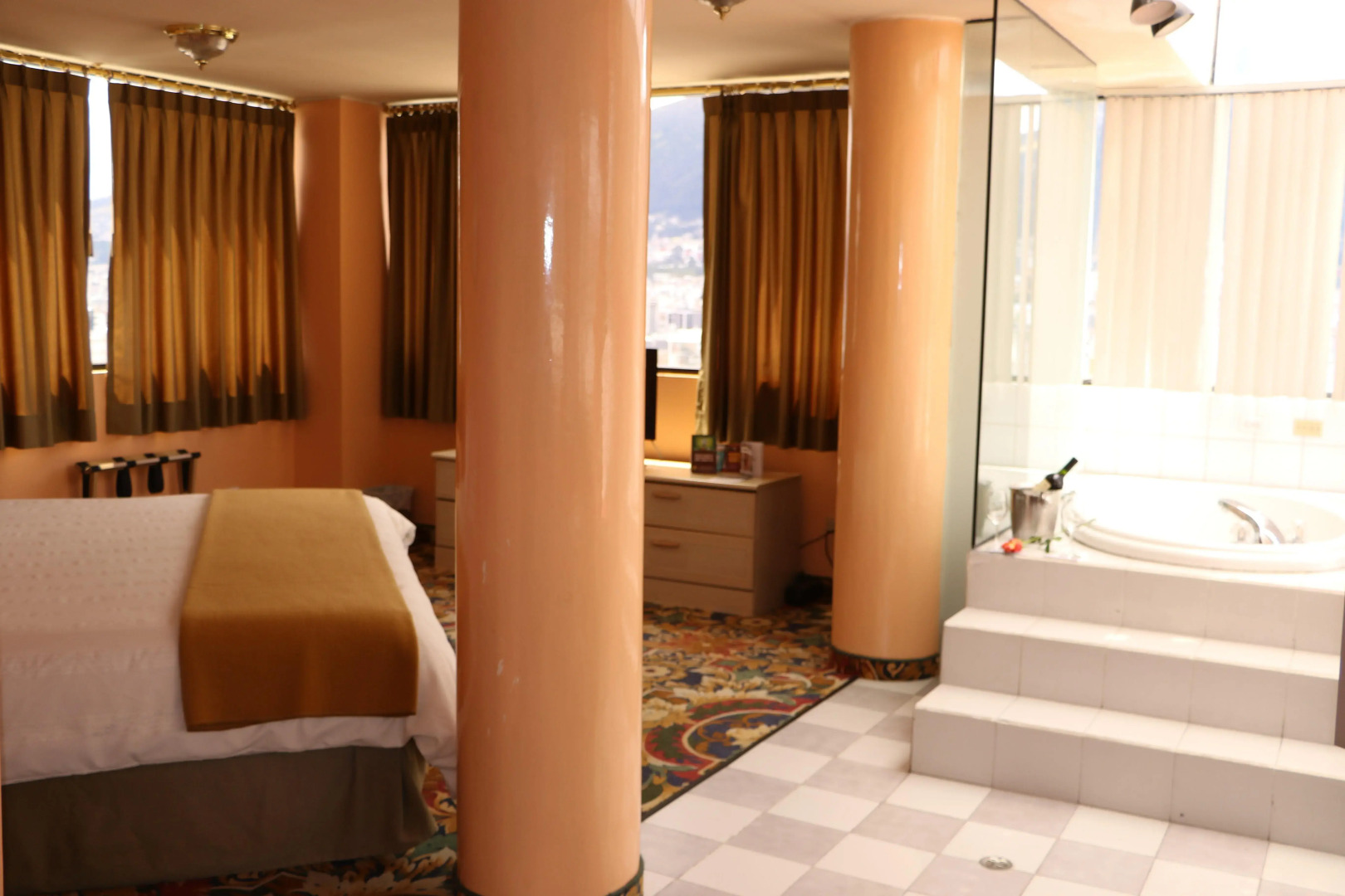 Stanford Suites Hotel