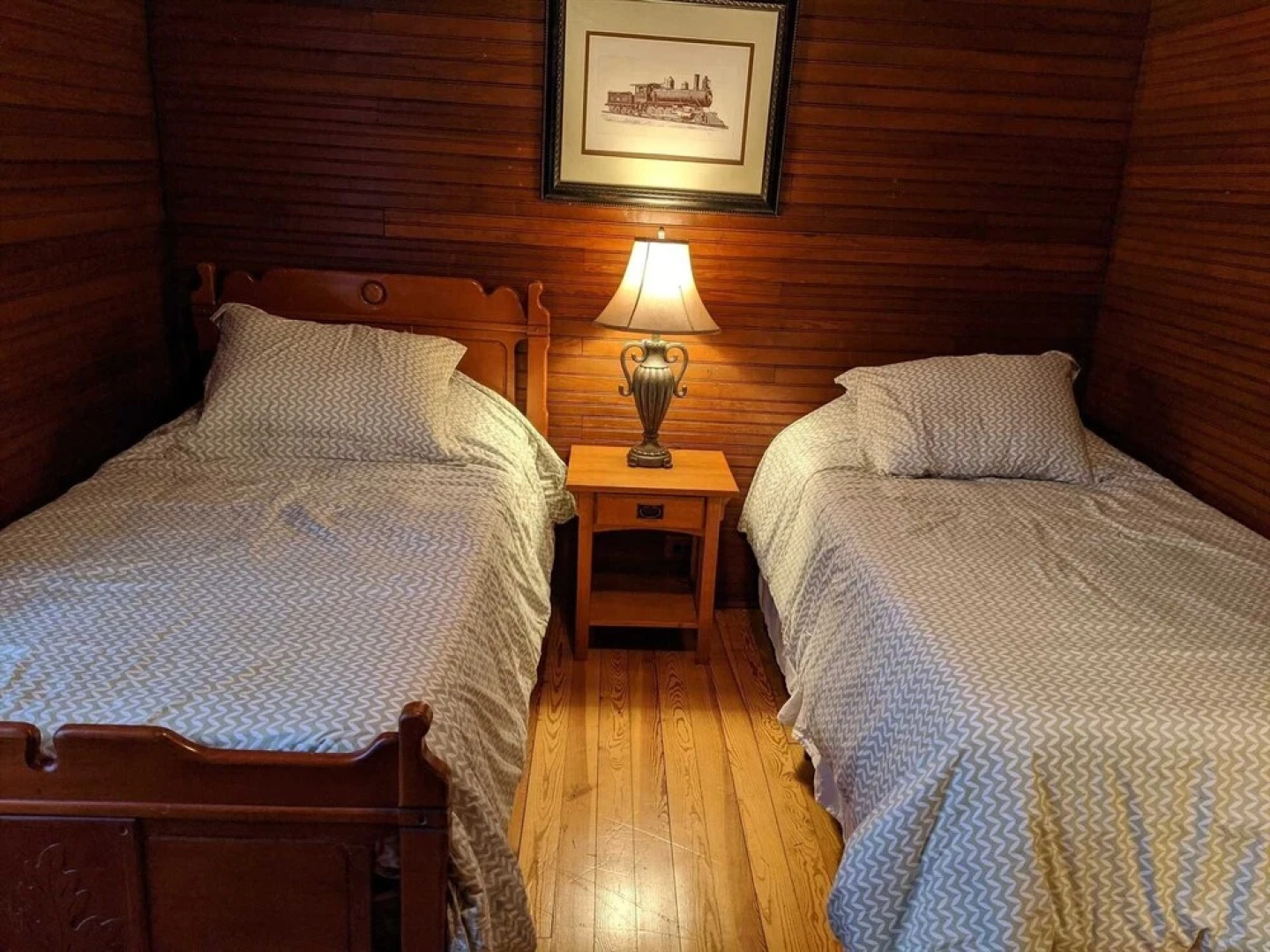 Southern Charm Riverside 4 Bedroom Home by RedAwning