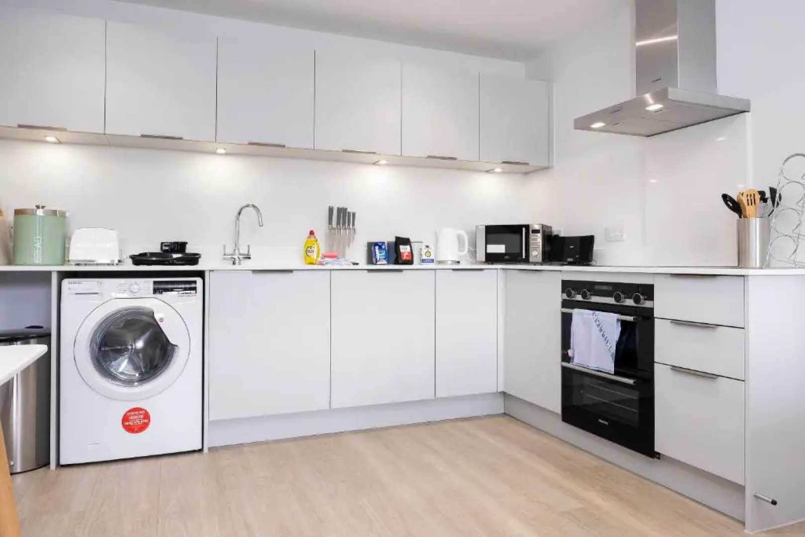 7 Putsborough - Luxury Apartment at Byron Woolacombe, only 4 minute walk to Woolacombe Beach!