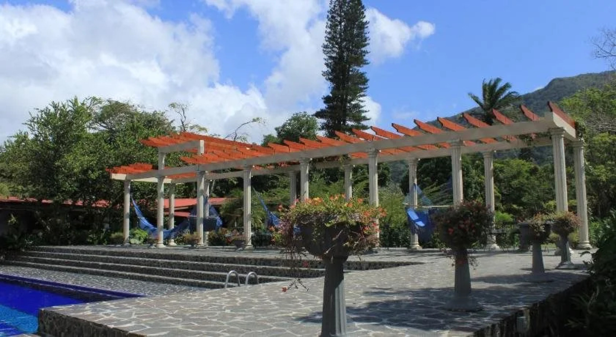 Crater Valley Boutique & Spa