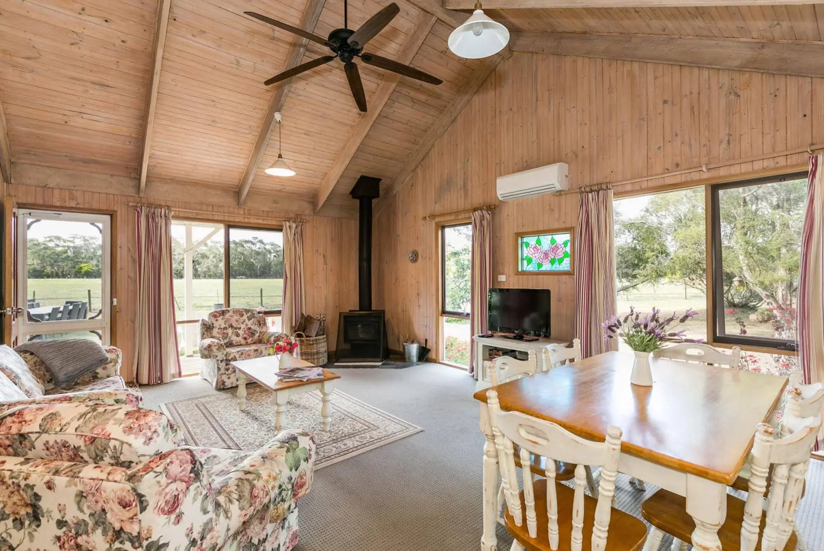 Freshwater Creek Cottages and Farm Stay