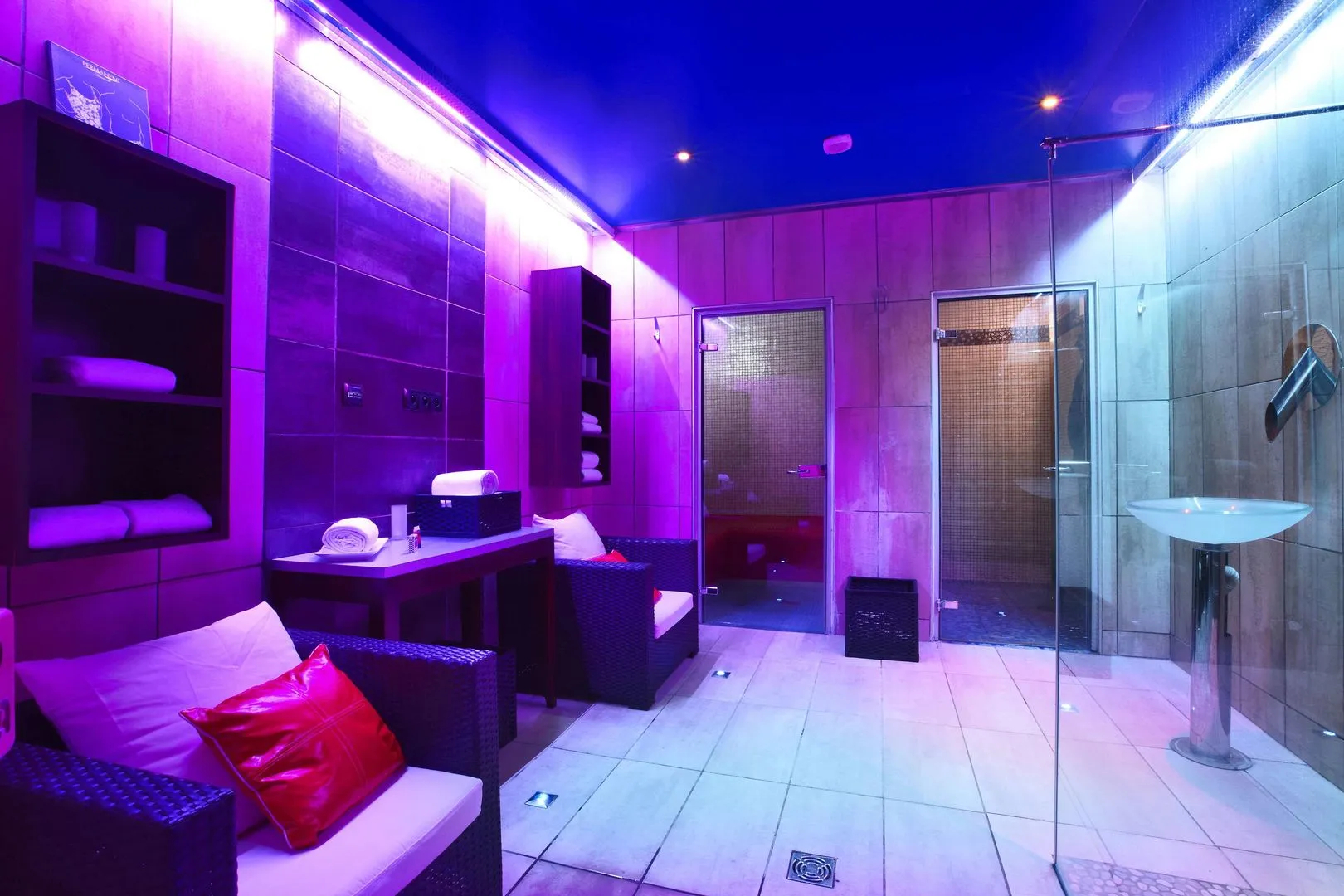 Kyriad Design Enzo Reims Tinqueux