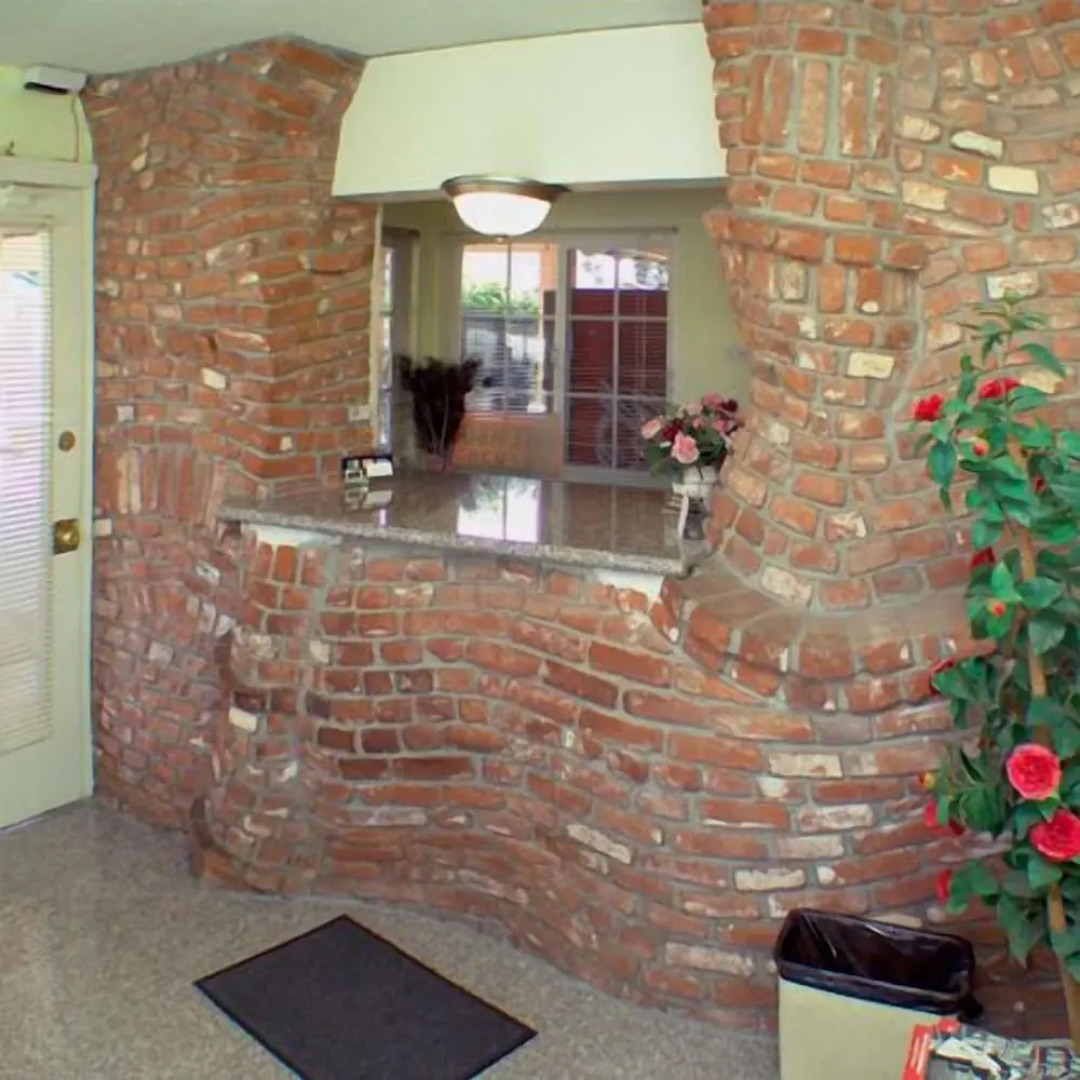 National 9 Santa Cruz