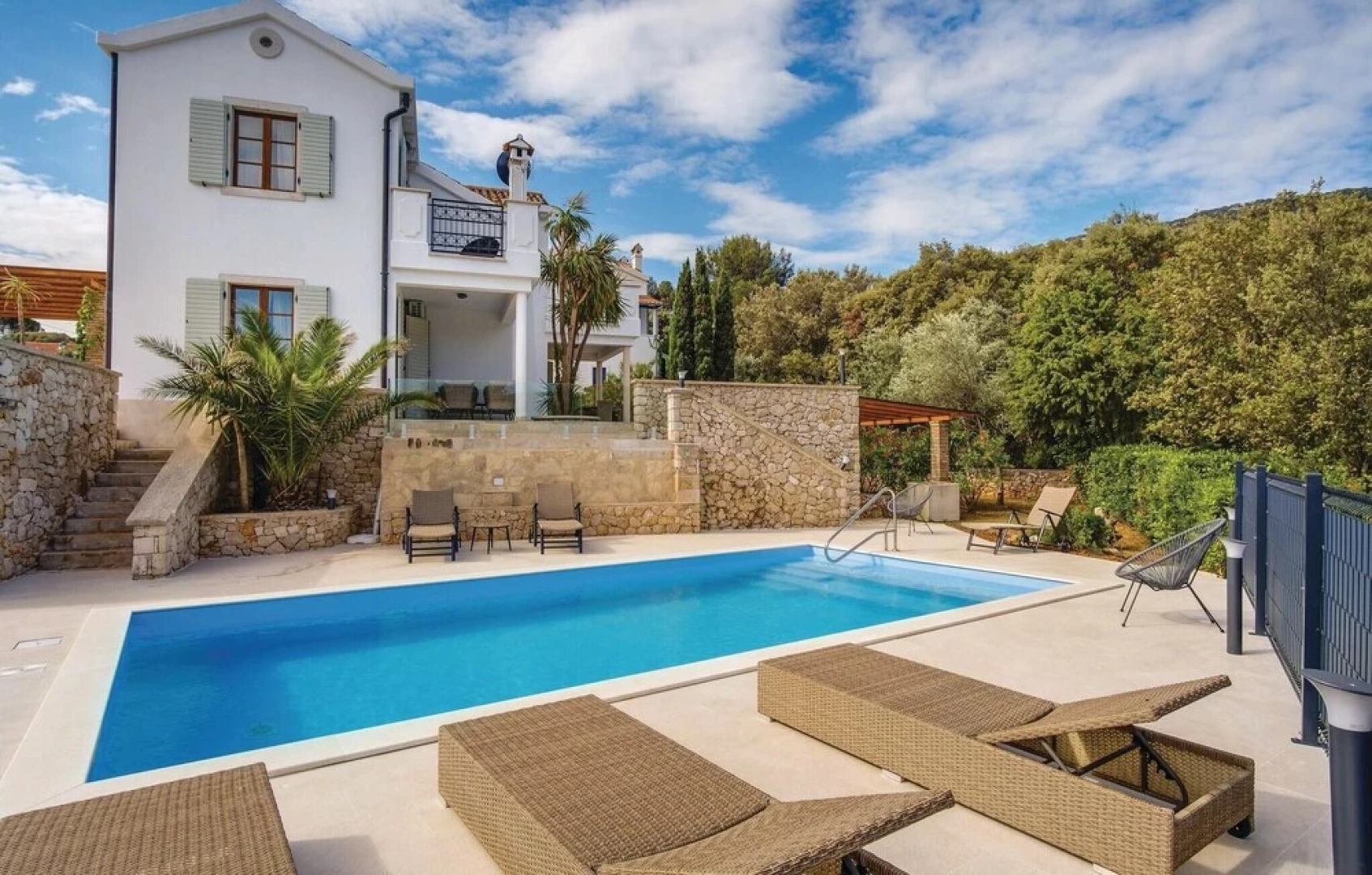 Stunning Home in Sveti Jakov With Sauna, Wifi and 3 Bedrooms