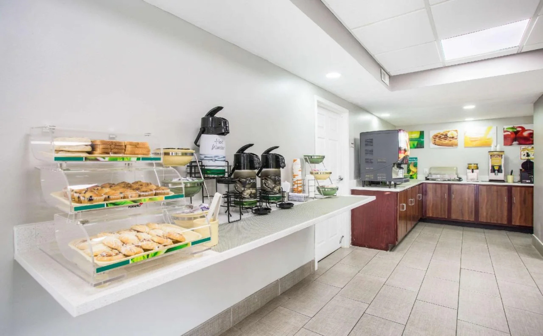 Quality Inn White House