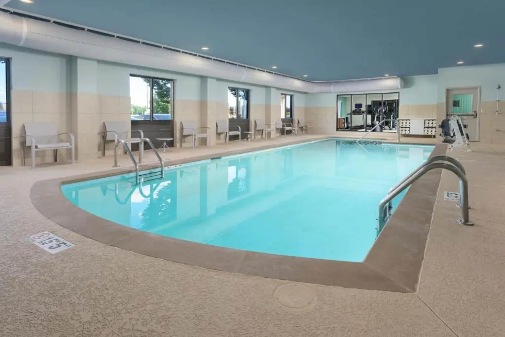 Holiday Inn Express Hotel & Suites Tullahoma by IHG