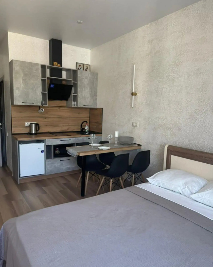 Море тут на улице Львовская