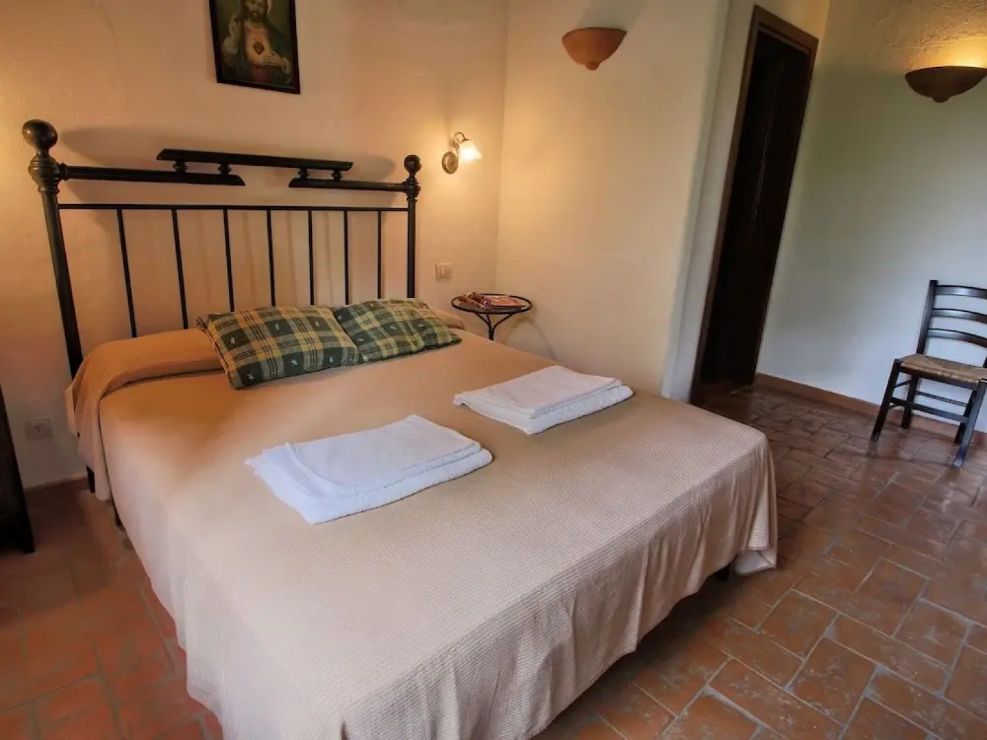 Rustic Stone Farmhouse in Proceno