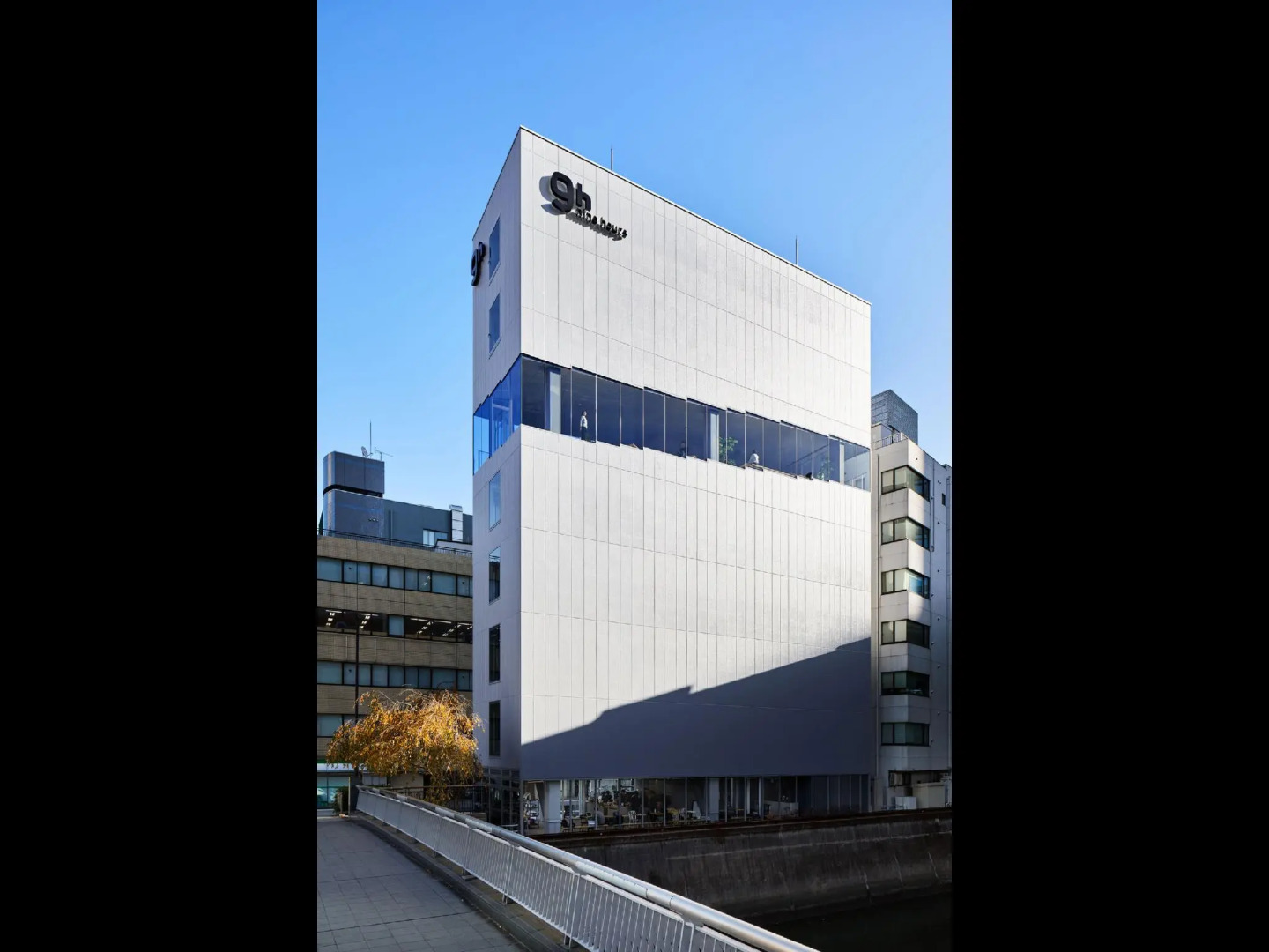 9h nine hours Suidobashi