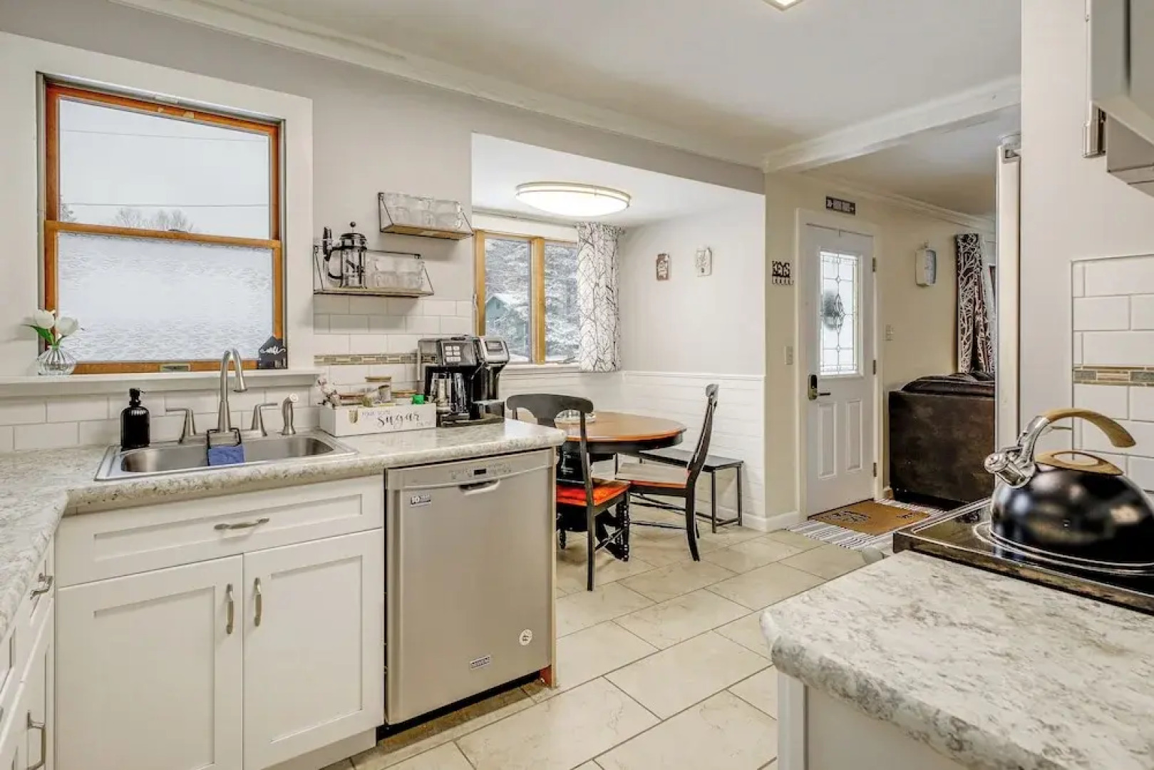 Family-friendly Home w/ Hot Tub, Near Lake George!