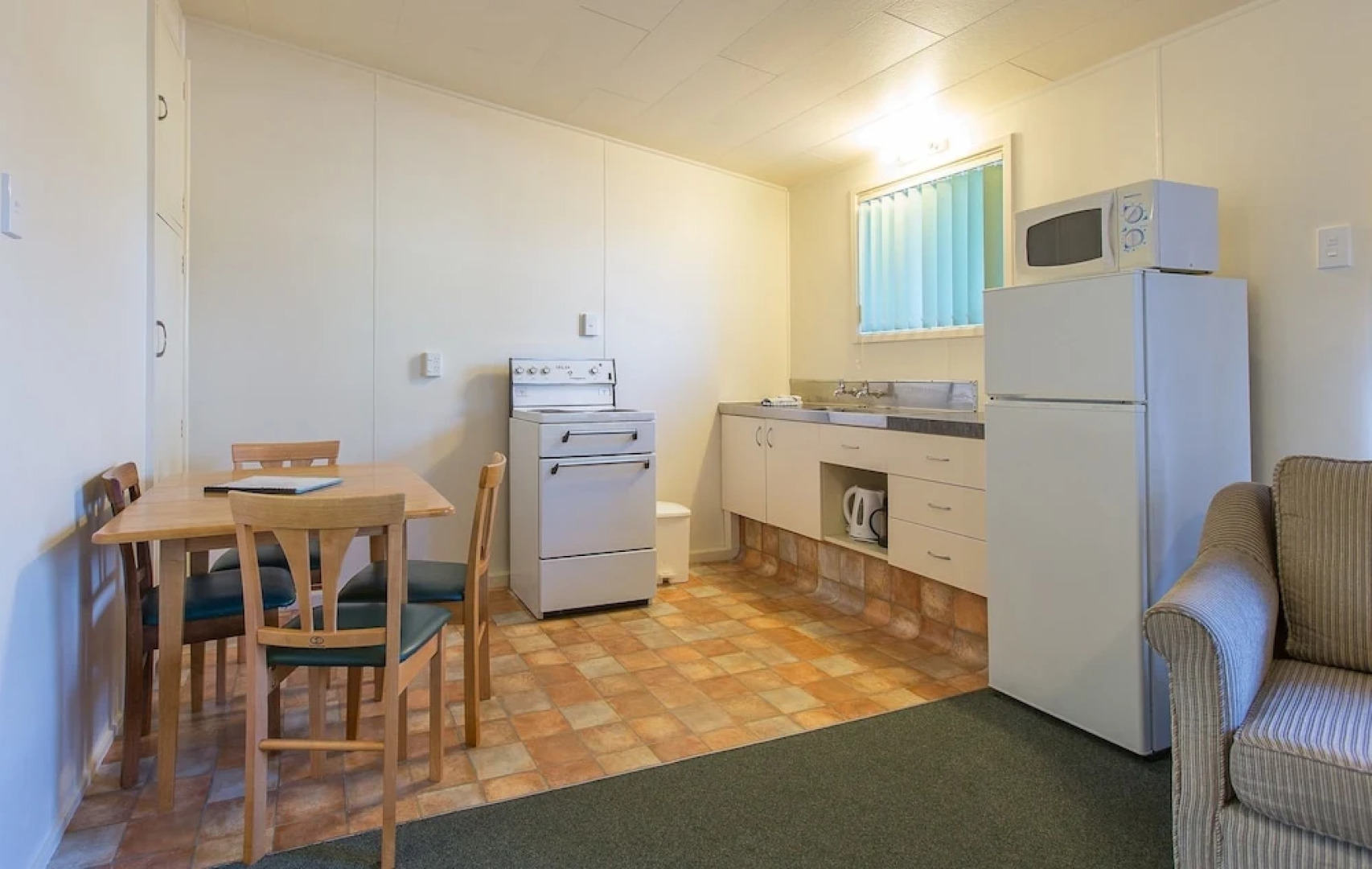 18th Avenue Thermal Motel