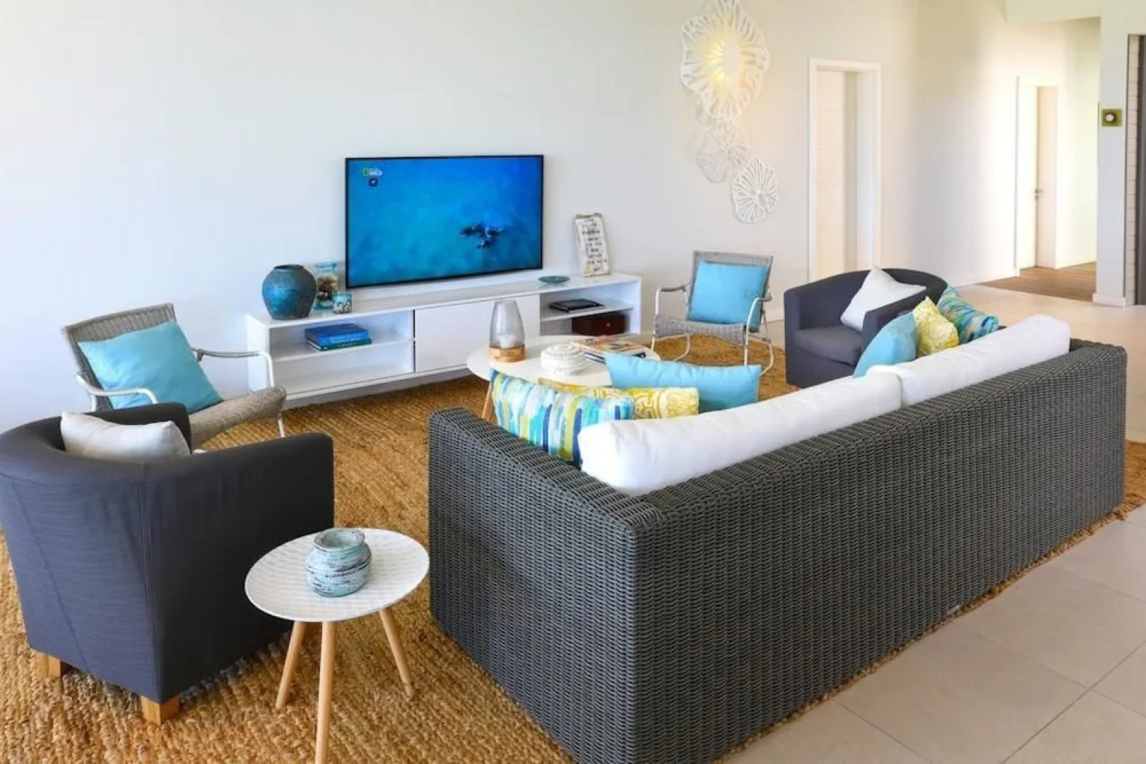 Beach and Pool Poste Lafayette