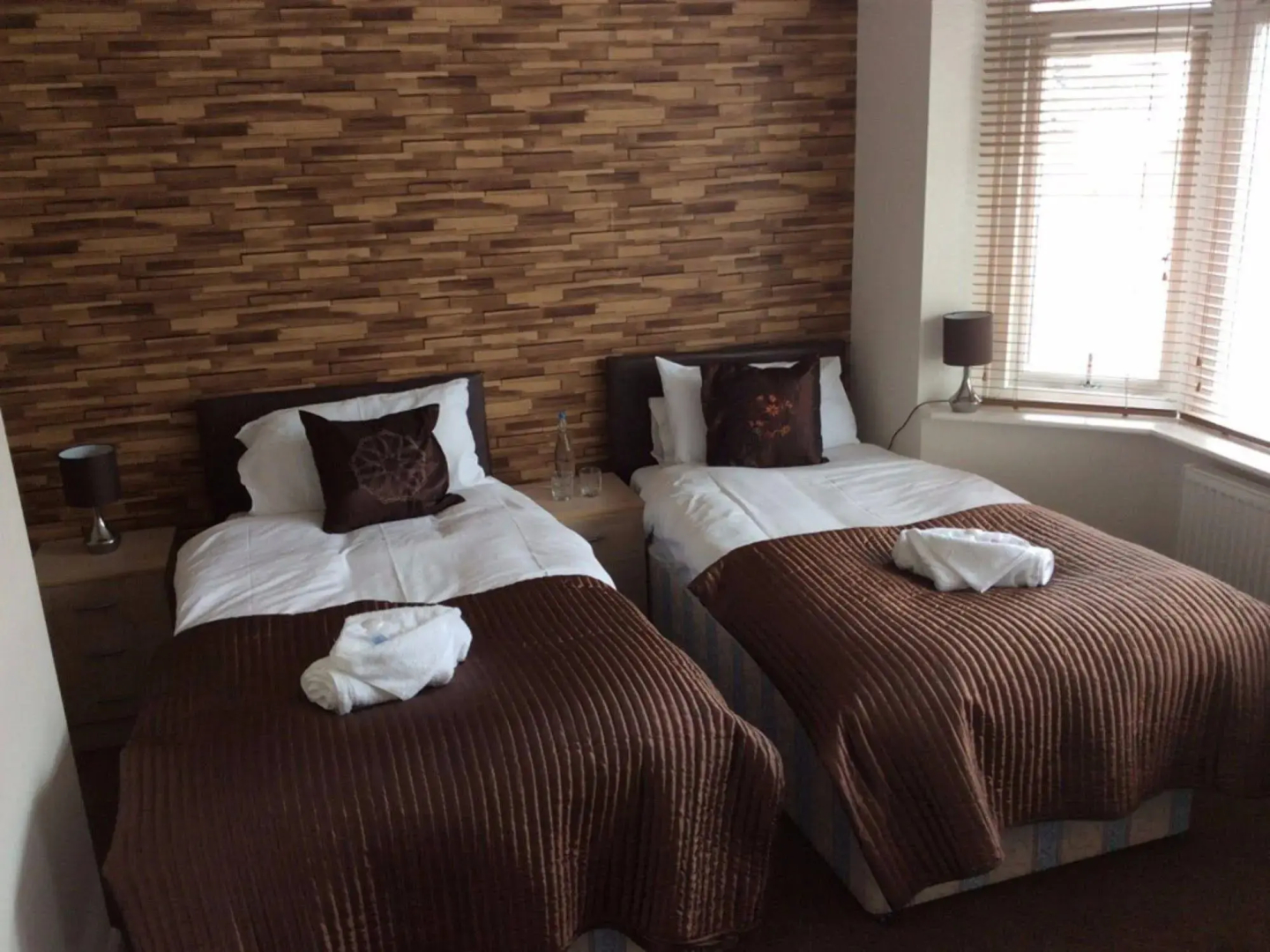 Three Bridges B & B - Gatwick